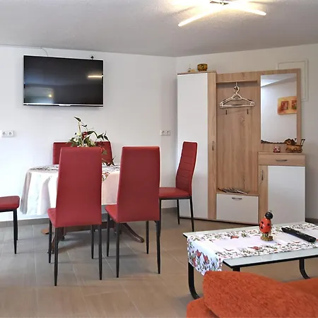 Komfort Und Naturflucht, Lichtenhain, Cleaning Included アパート Lichtenhain