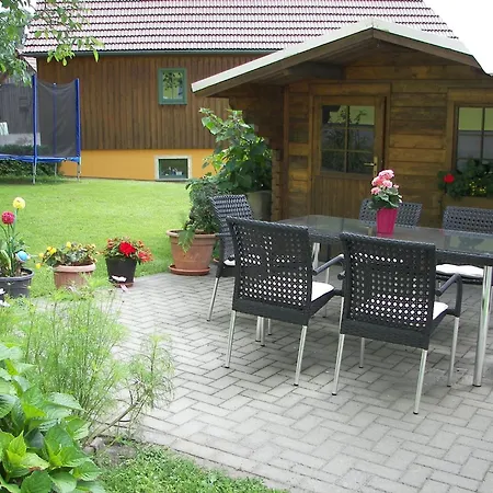 Komfort Und Naturflucht, Lichtenhain, Cleaning Included アパート